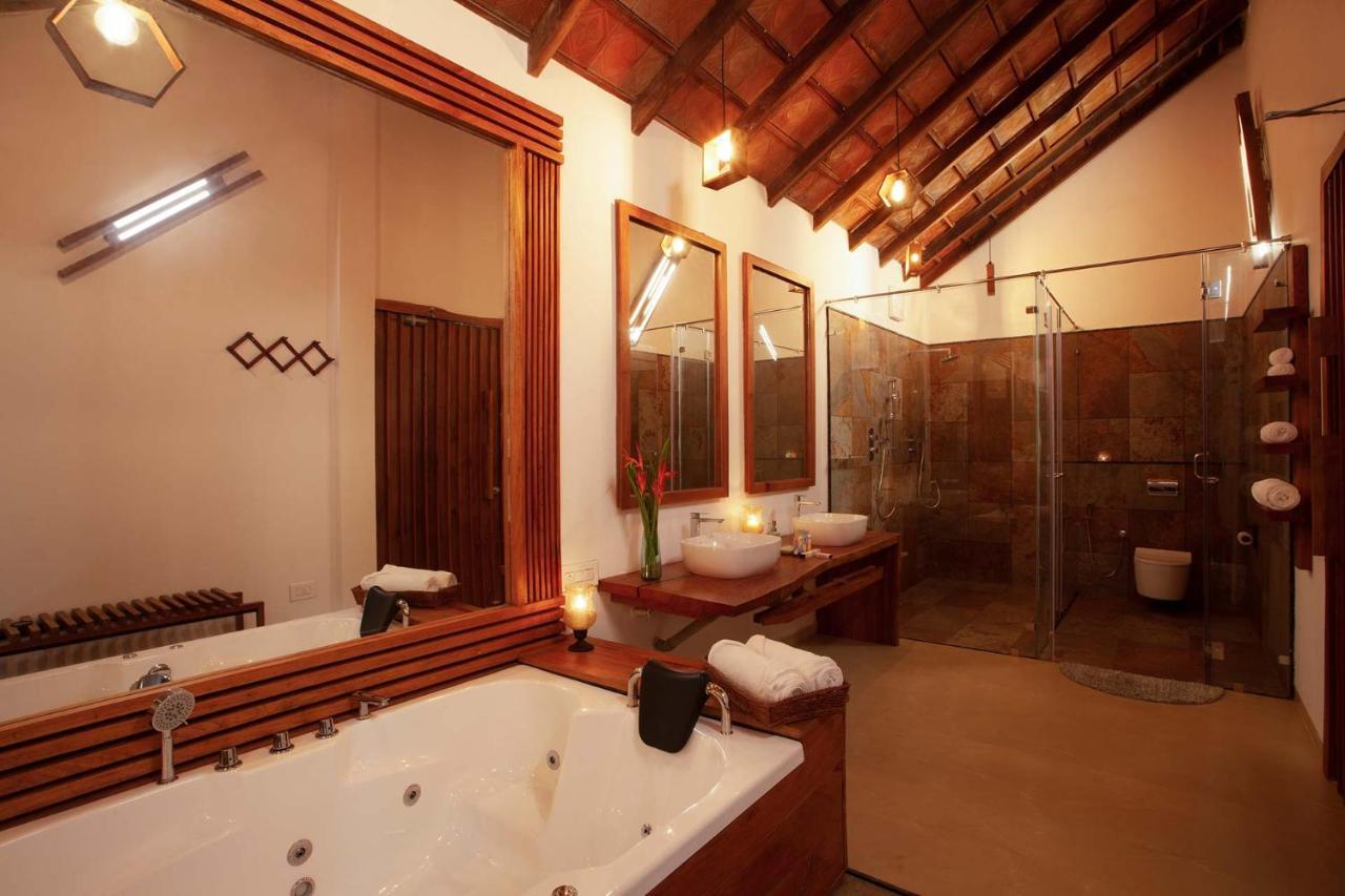 Stayvista At Cedar - Strelitzia 2Bhk With Breakfast And Jacuzzi Chikmagalūr Exterior foto